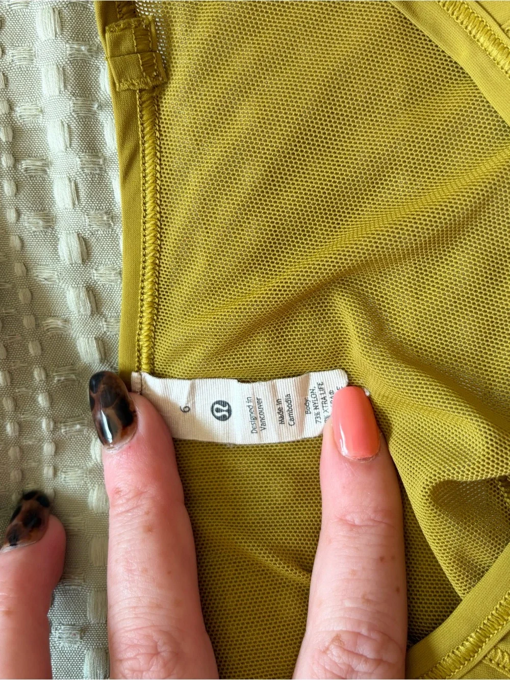 lululemon athletica cropped sleeveless